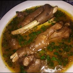 A picture of Choty paye with boiled rice.