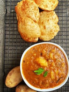 আলুর দম (aloor dum recipe in Bengali) রেসিপির প্রধান ছবি
