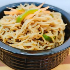 Hakka noodles A picture of Hakka noodles.