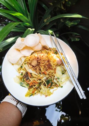 Foto resep Mie Goreng Putih khas Hajatan