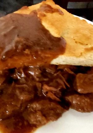 A picture of My Slow Cooked Peppered Steak & Onion pie 🥰🥰🥰.