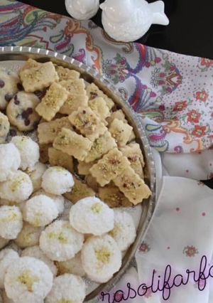 عکسی از دستور شیرینی پفکی گردویی