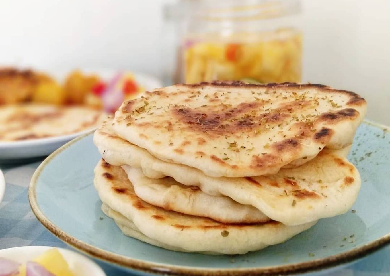 Roti Naan Pendamping Kare Ayam