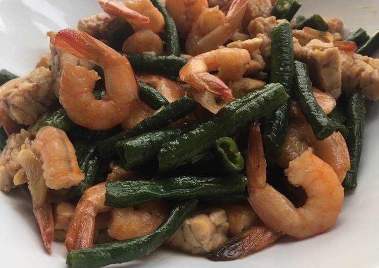 Tumis kacang panjang tempe udang