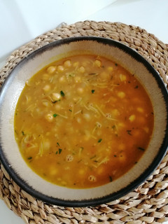 Una foto de Sopa harira vegana