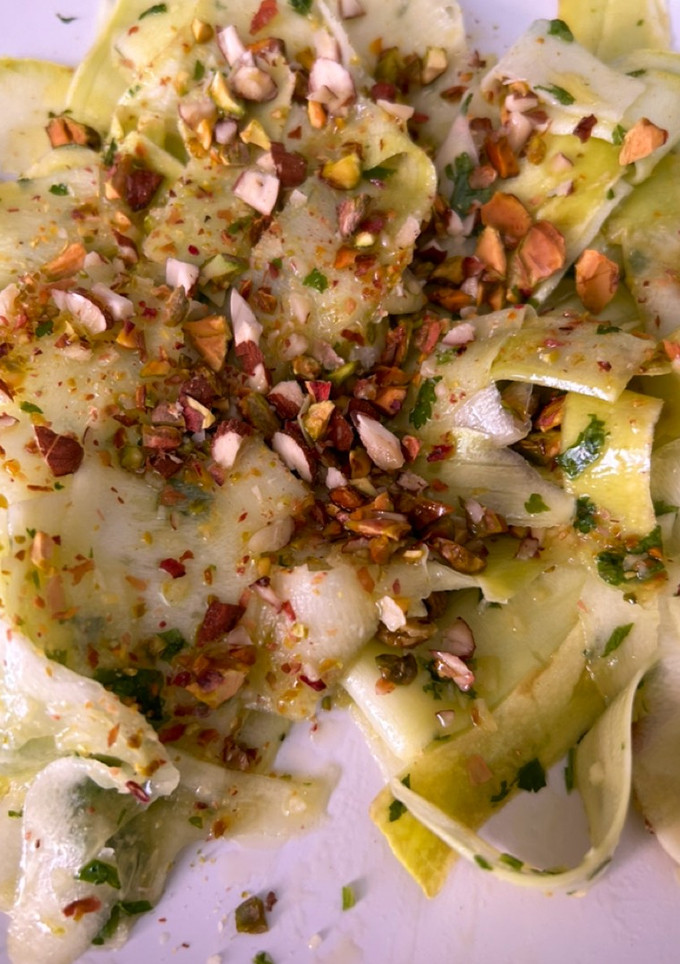 Una foto de Ensalada fresca de calabacín