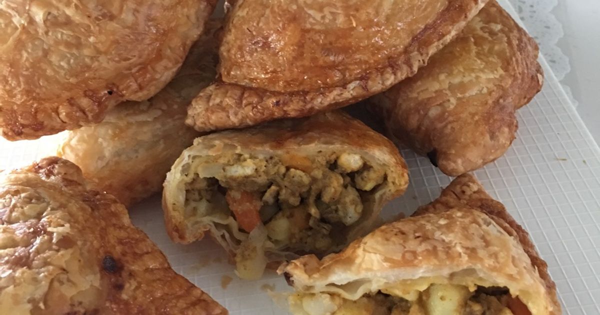 Airfried Chicken Curry Puffs Using Store Bought Pratha Dough Recipe By ...