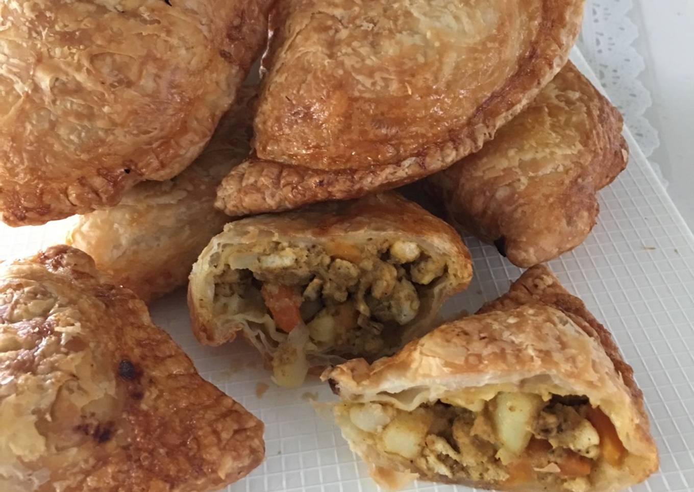 Shop bought Airfried Chicken Curry Puffs with Pratha Paste