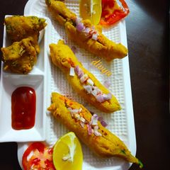 A picture of Mirchi bujji palak pakoda.