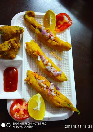 A picture of Mirchi bujji palak pakoda.