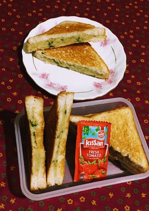 A picture of Potato Sandwich.