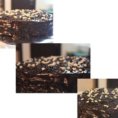 Dark Chocolate Brownie Cake A picture of Dark Chocolate Brownie Cake.