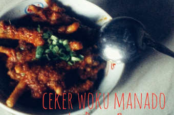 Bagaimana Menyiapkan Ceker Woku Manado yang Enak