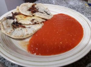 Una foto de Pupusas childoreñas