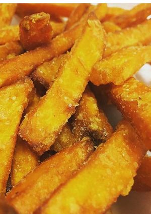 A picture of French fries.