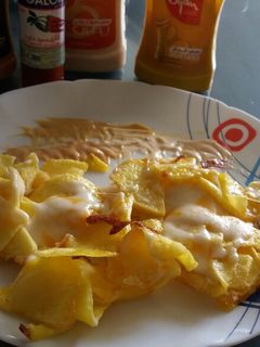 عکسی از دستور چیپس پنیری 😋😋😋