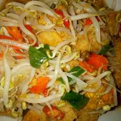 A picture of Tumis toge oncom.