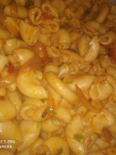 મસાલા પાસ્તા (Masala Pasta Recipe In Gujarati) રેસીપી મુખ્ય ફોટો