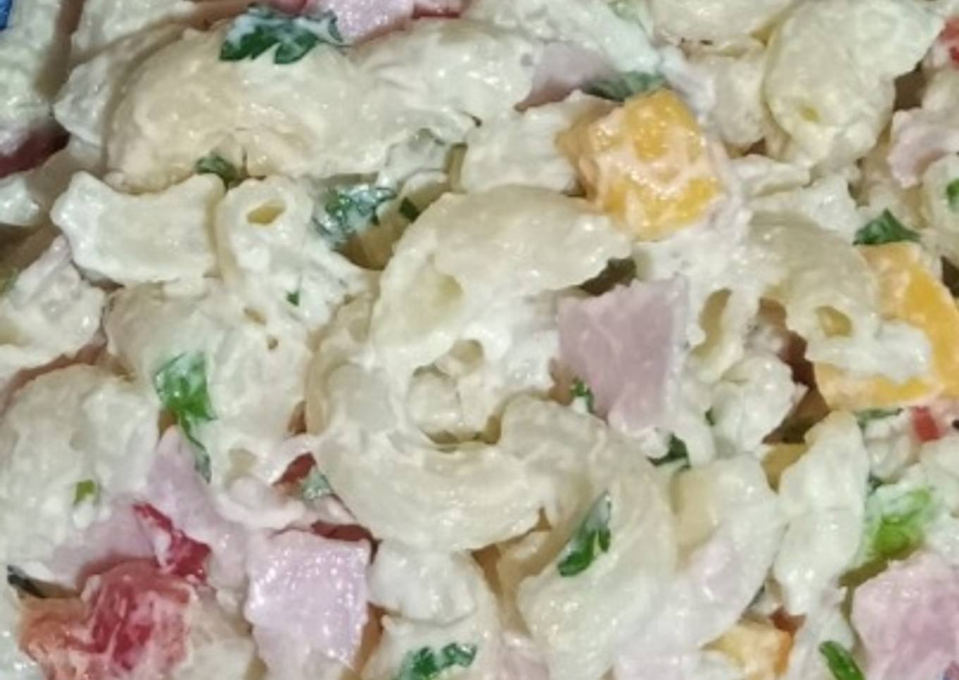 Ensalada de coditos con jamón  queso