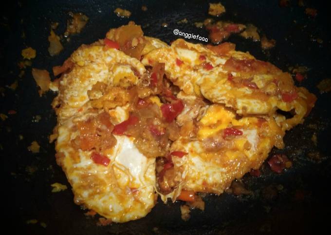 Cara gampang buat Telur Ceplok Balado Simple🔥 dijamin enak