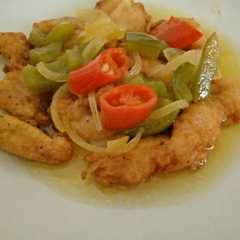 รูปของ Crispy Chicken with Honey Lemon Sauce 🐔🍯🍋