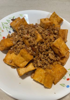 Hình của món Thịt bằm đậu hũ xào sa tế.