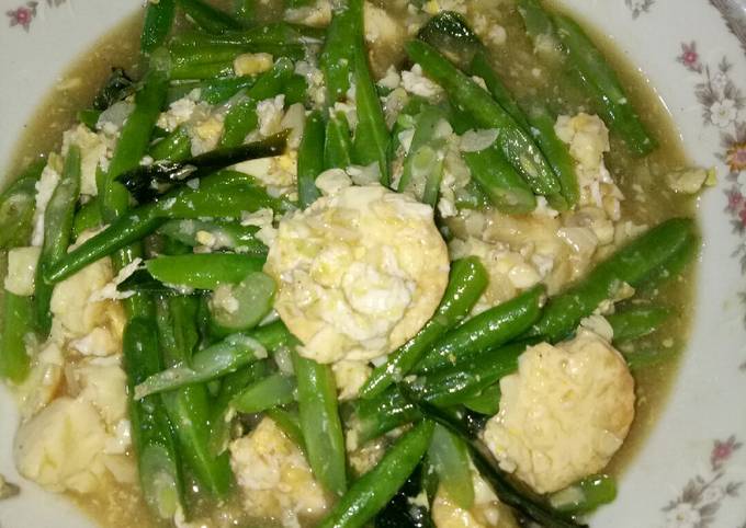 Cara Gampang Menyiapkan Buncis tumis bawang putih plus telur -tofu yang Enak