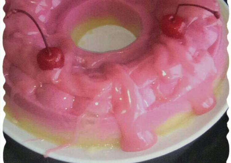 Puding lapis strawberry vanilla with Fla strawberry