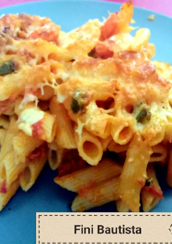 Una foto de Pasta de macarrones gratinados con chorizo