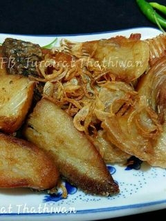 รูปของ ปลานิลแดดเดียวทอด