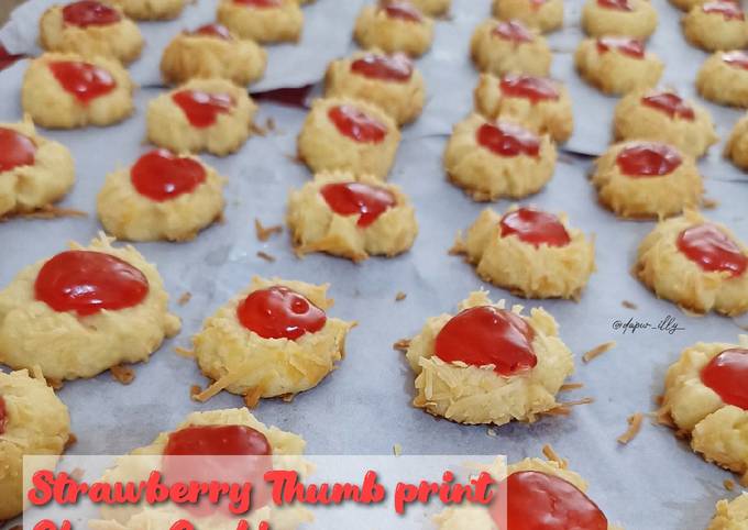 Bagaimana Menyiapkan Strawberry Thumbprint Cheese Cookies Anti Gagal