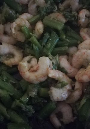 Foto principal de Espárragos trigueros con gambas