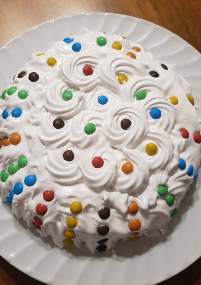 Una foto de Mini torta decorada para cumple🎈🎂