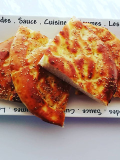 Une photo de Pain turc (pide)
