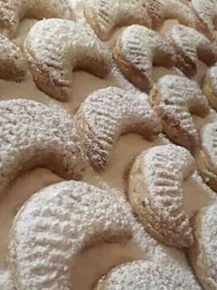 صورة لوصفة قرينات بالسكر معجونات باللوز 🌰🌰🌰