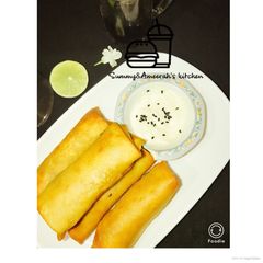 A picture of Spring rolls.