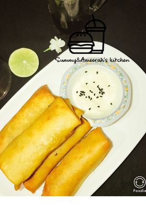 A picture of Spring rolls.