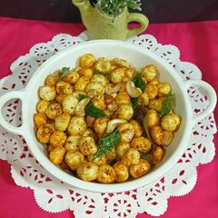 A picture of Makhana Dry Fruits Chiwda.