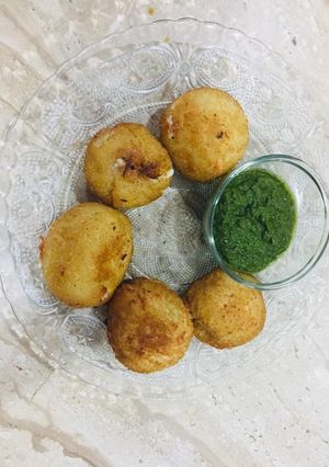 A picture of Bread Patato cheese roll.