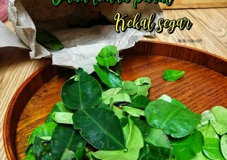 Tips Daun Limau Purut Kekal Segar