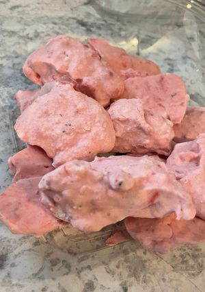 A picture of Strawberry Cream Freezer Bombs.