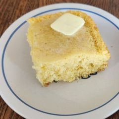 A picture of Million Dollar Cornbread.