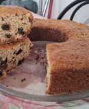 Budín suave de frutas glaseadas  con pasas de uva