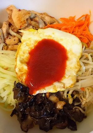 Hình của món Cơm trộn Hàn Quốc (biến tấu).