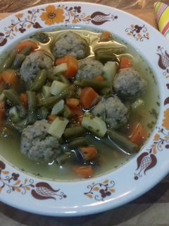 Csorba leves húsgombóccal recept fotója