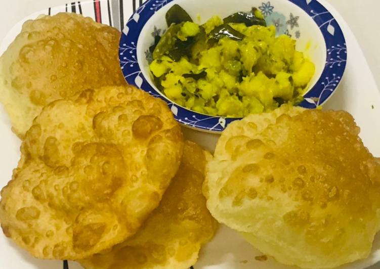 Steps to Prepare Perfect Puri saag