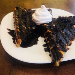 A picture of Chocolate sandwich.