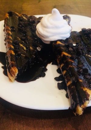 A picture of Chocolate sandwich.