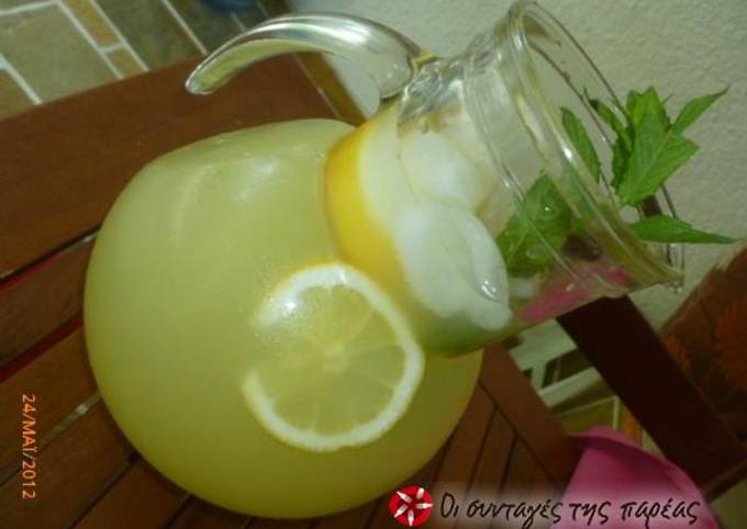 Simple Way to Make Homemade Amazing lemonade by Anna Maria Barouh