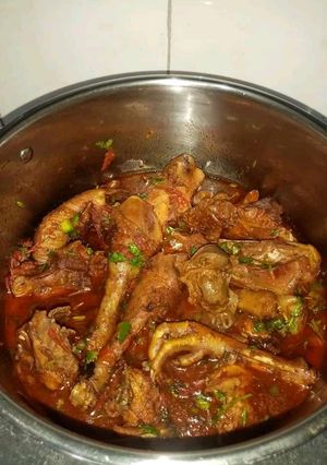 A picture of Stewed kienyeji chicken.